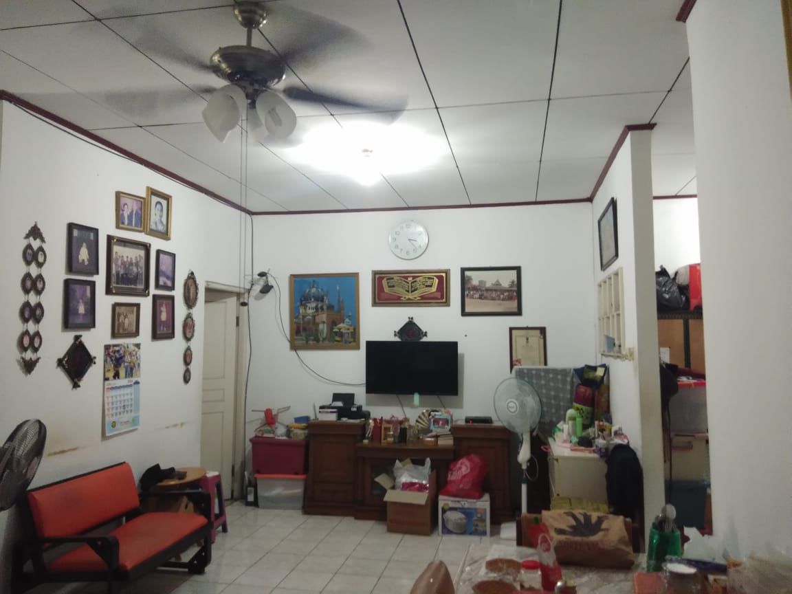 Dijual rumah lama komplek di Serua Indah, Ciputat, Tangsel