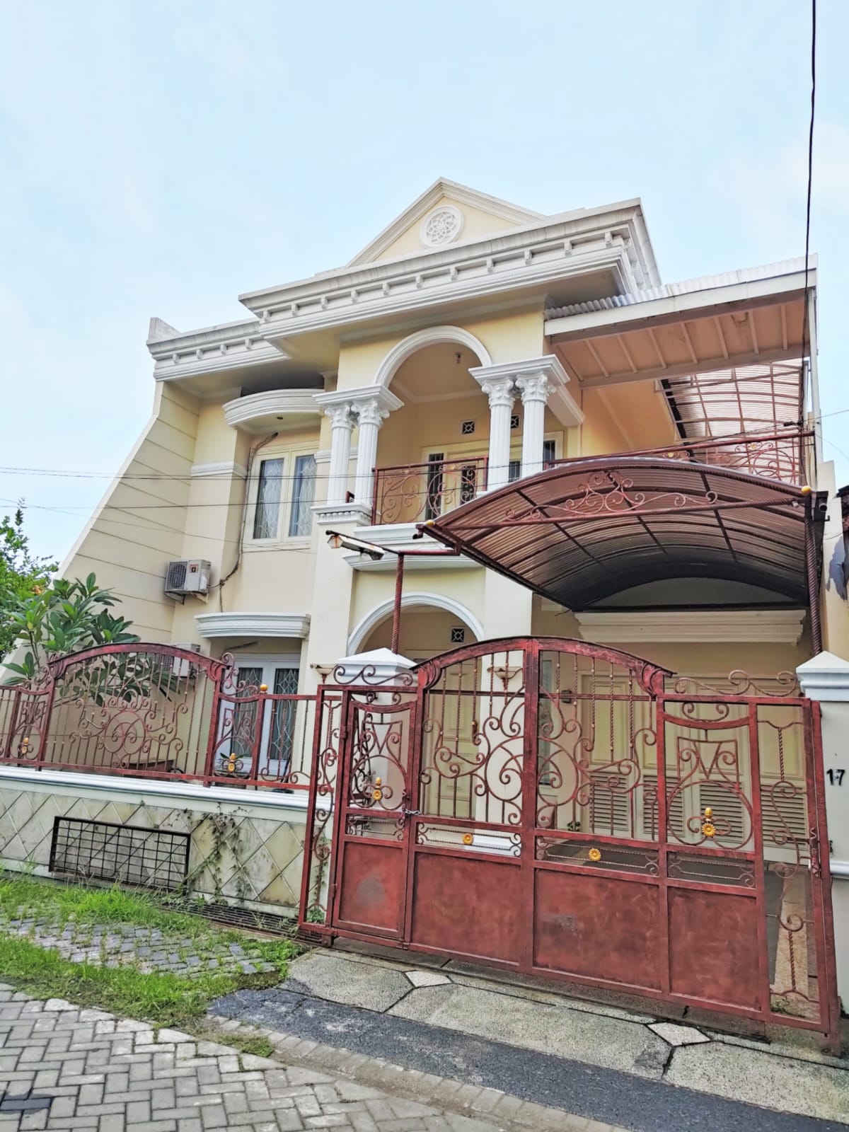 rumah disewakan tenggilis utara surabaya