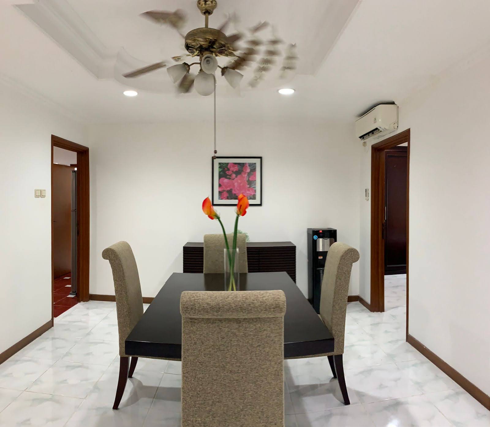 Disewakan 2 bedrooms apartment at Executive Paradise Complex