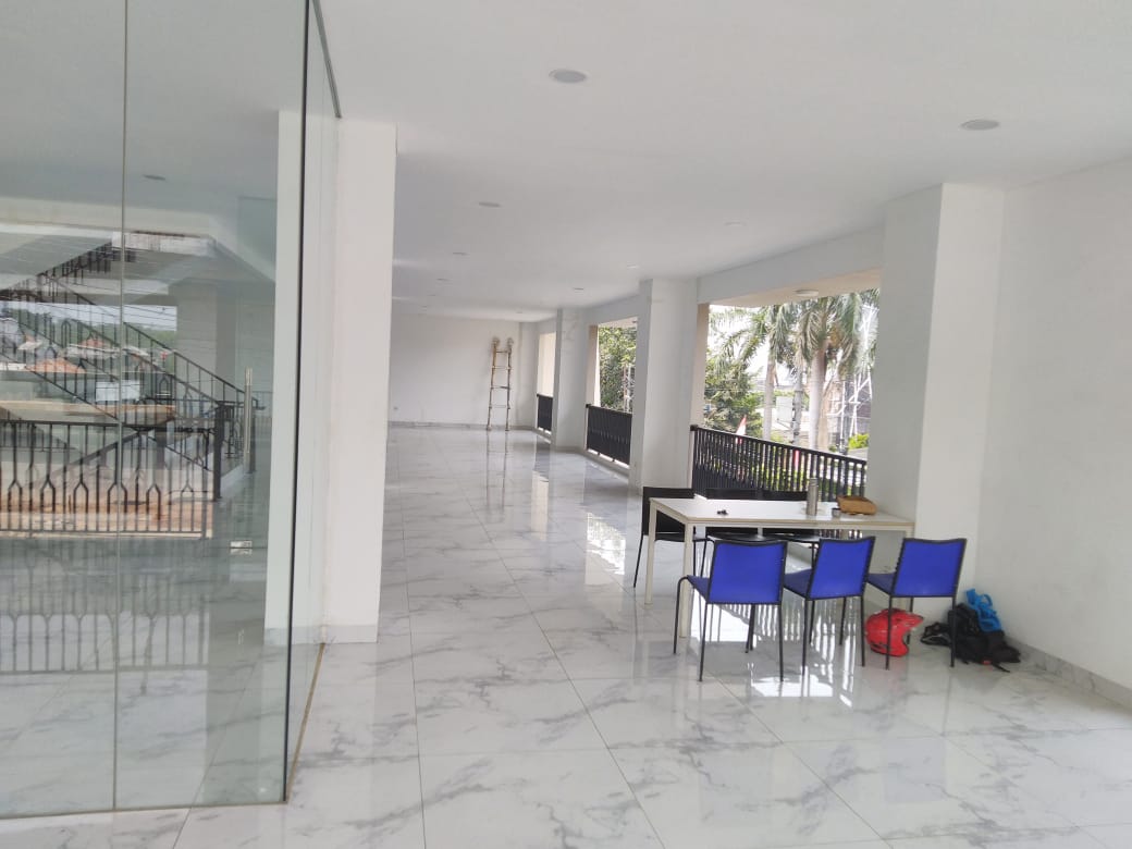 Sewa Gedung Baru konsep Soho di area Kalimalang, Cipinang Muara