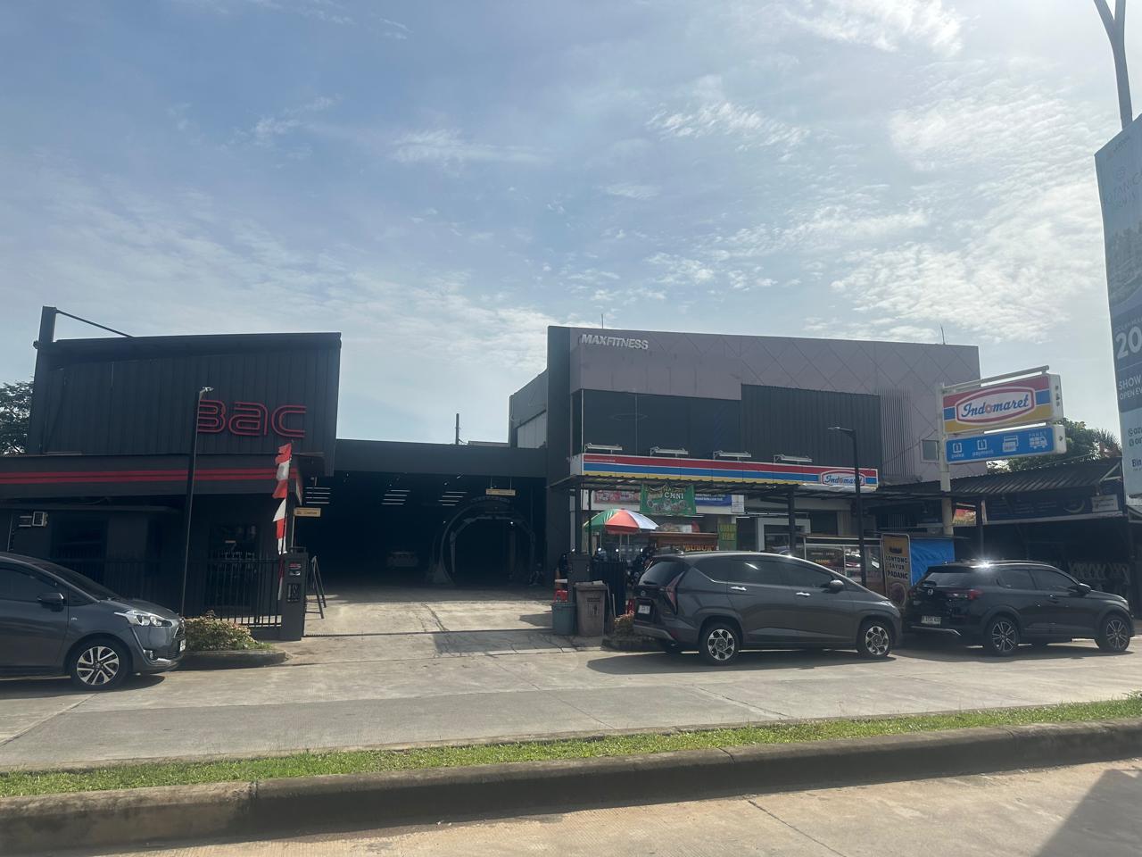 Dijual Gedung di Bintaro, Pondok Aren, Tangerang Selatan, Banten