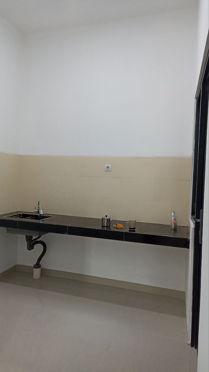 Rumah 2lantai 3kamar di Kalisari Pasar Rebo Jakarta Timur