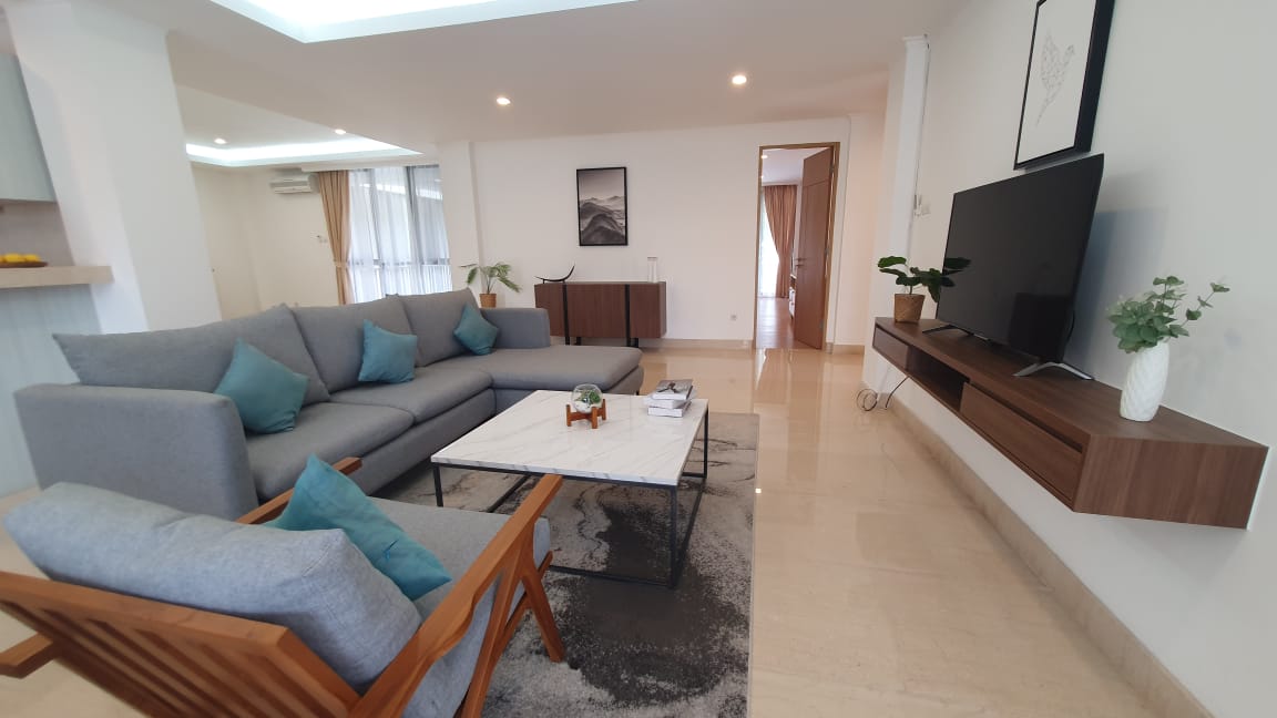 Disewakan 3 bedrooms apartment at Executive Paradise Complex