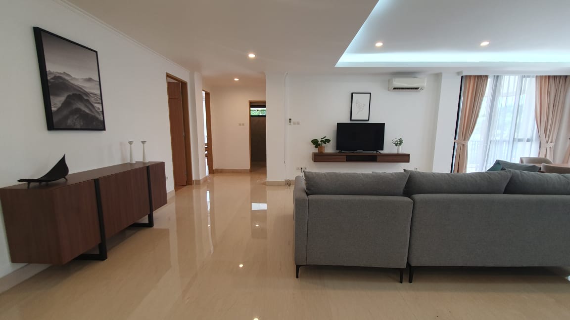 Disewakan 3 bedrooms apartment at Executive Paradise Complex