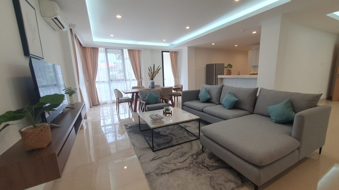 Disewakan 3 bedrooms apartment at Executive Paradise Complex