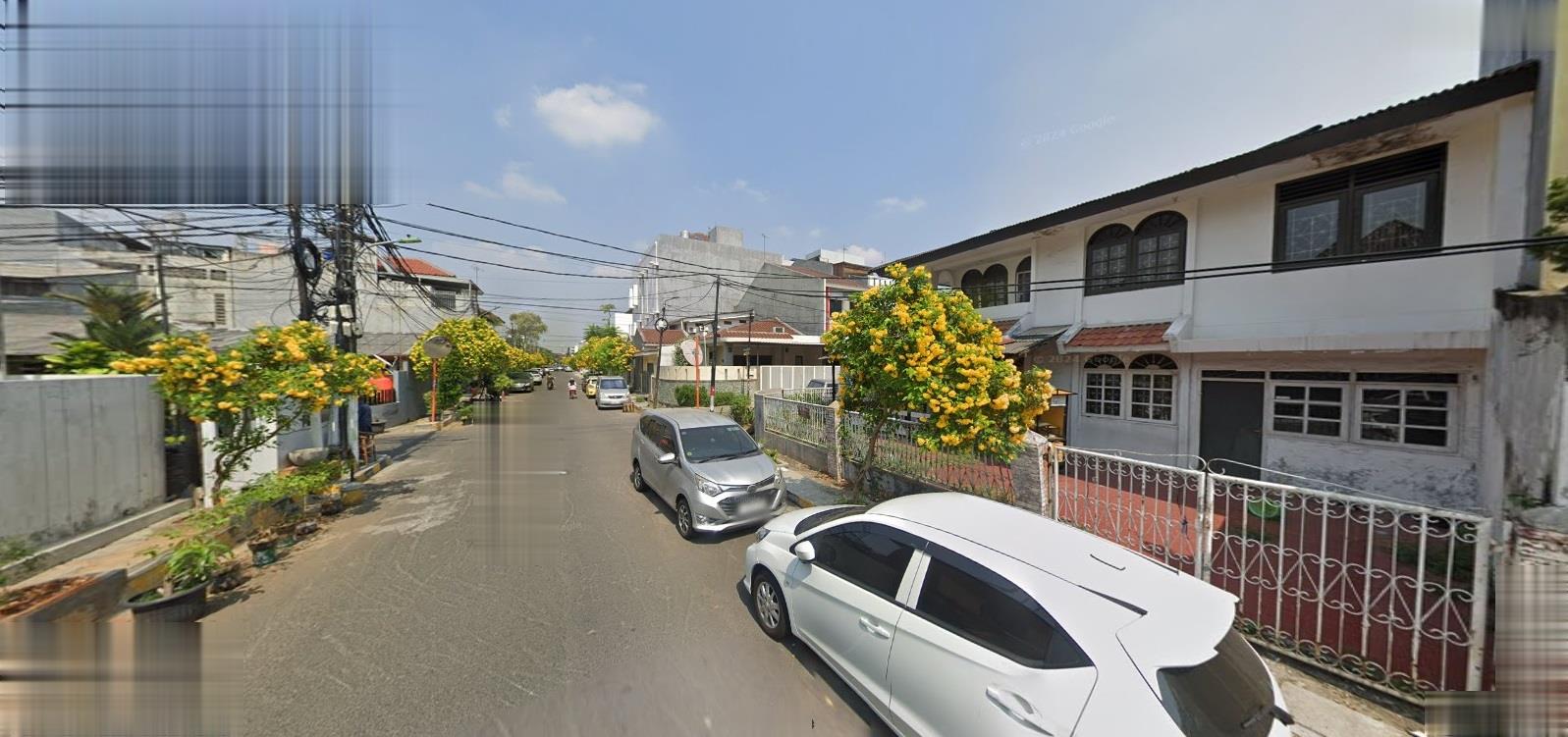 Dijual rumah di area usaha kuliner Kelapa Gading Timur