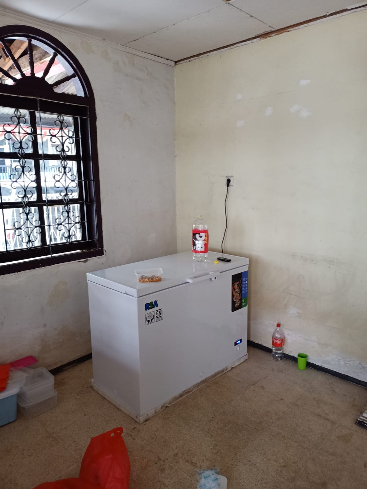 Disewakan rumah di area usaha kuliner Kelapa Gading Timur