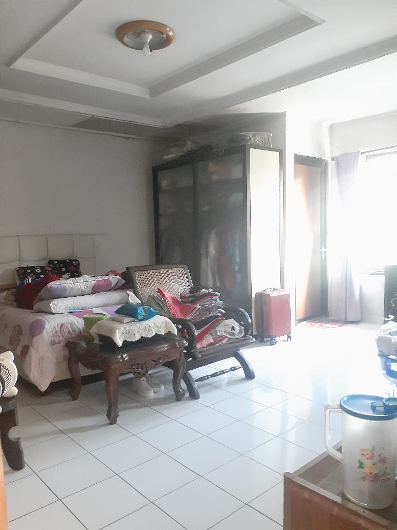 Dijual Rumah Strategis Bintaro Sektor 5
