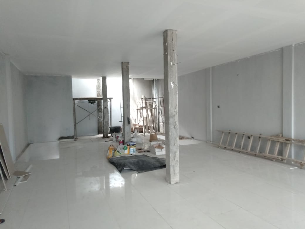2 unit ruko baru komersil dijual di area Karang Tengah