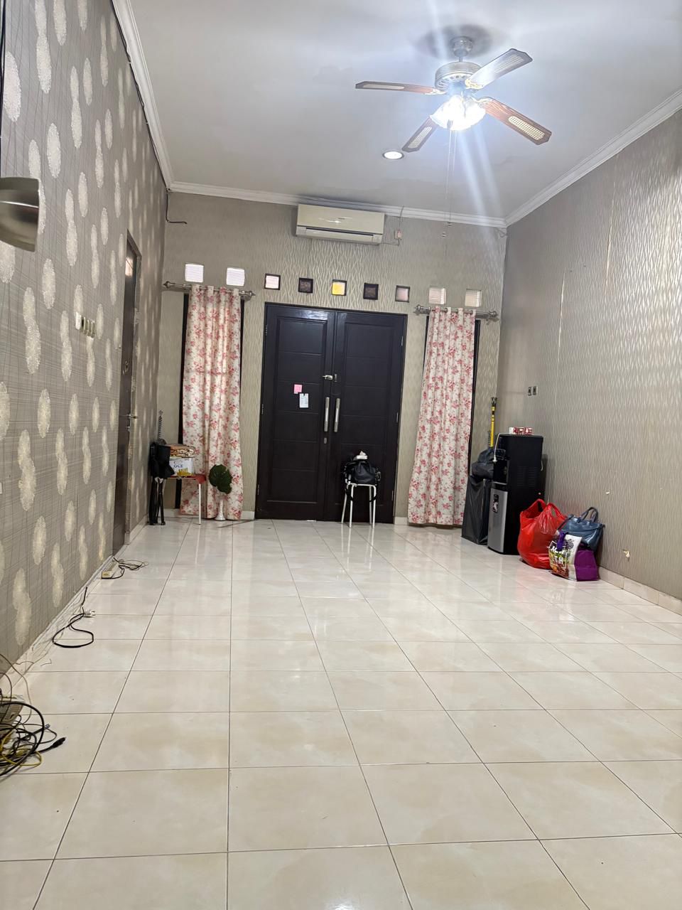Dijual rumah siap huni di area Ciledug, Kreo,  Larangan