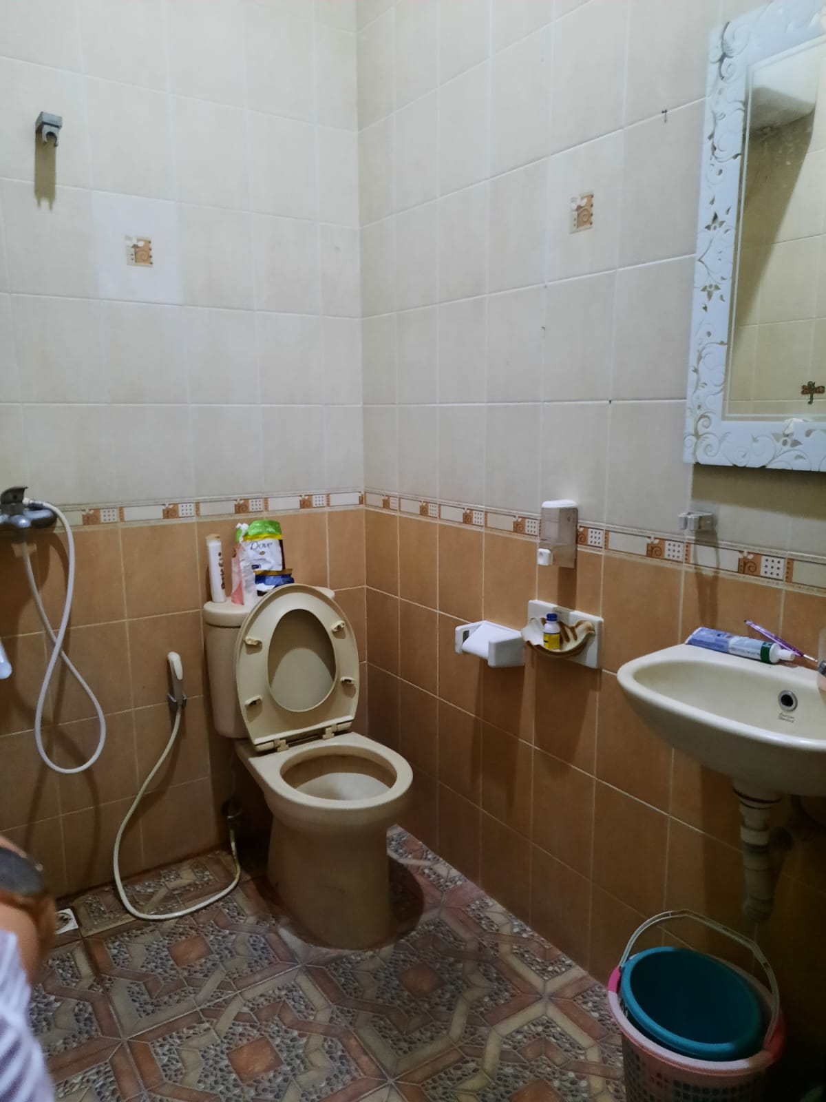Dijual rumah siap huni di area Ciledug, Kreo,  Larangan
