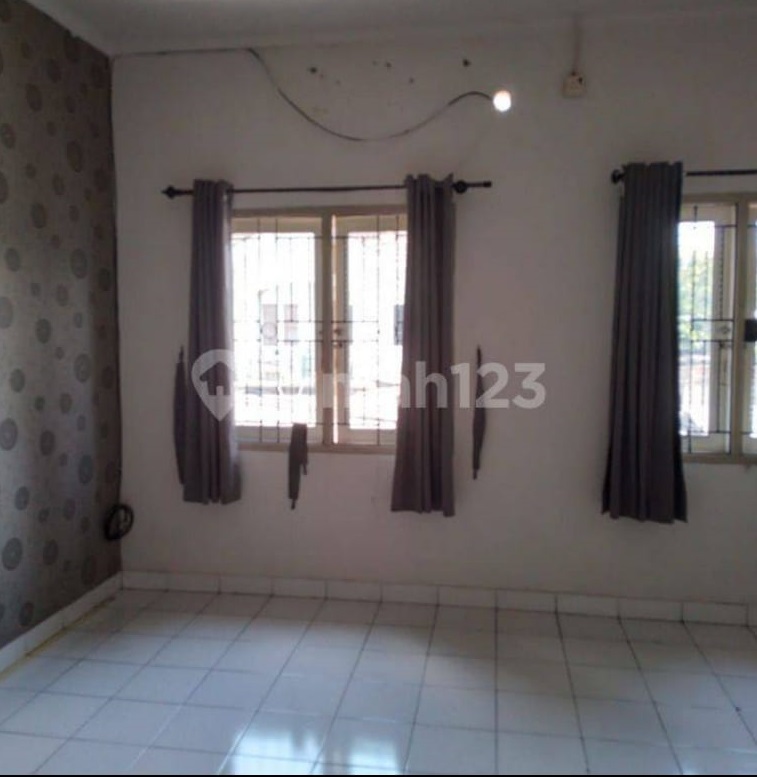 Dijual rumah komplek di Perumahan Duri Kosambi, Cengkareng