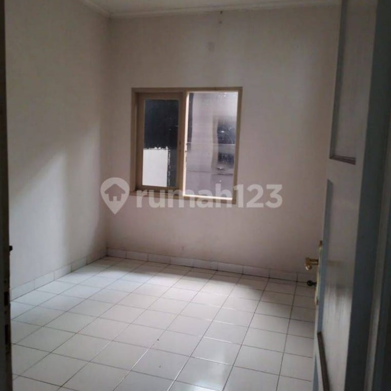 Dijual rumah komplek di Perumahan Duri Kosambi, Cengkareng
