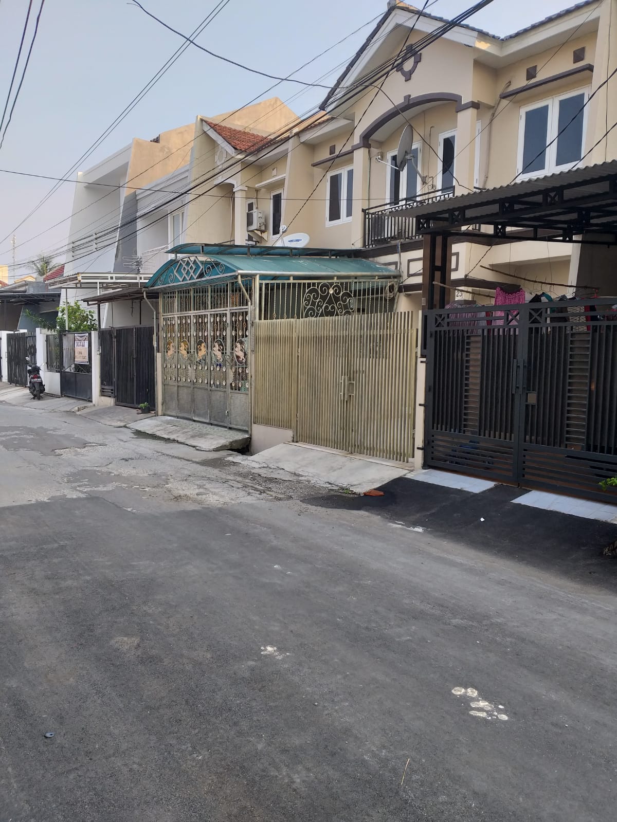 Dijual rumah komplek di Perumahan Duri Kosambi, Cengkareng