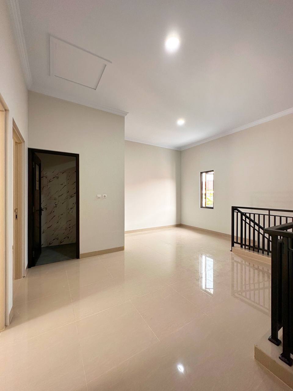Rumah baru non cluster Kalisari Pasar Rebo Jakarta Timur