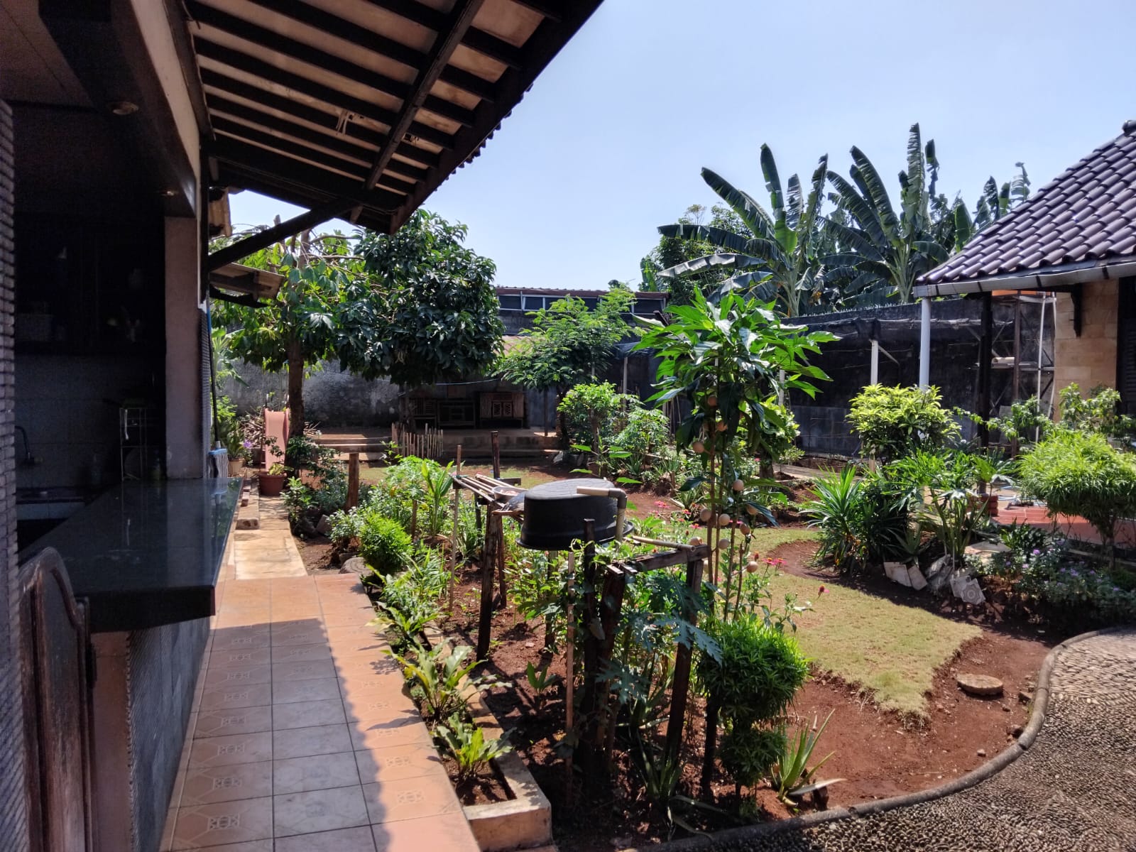 Dijual rumah komplek strategis di Kota Bekasi Jakasampurna