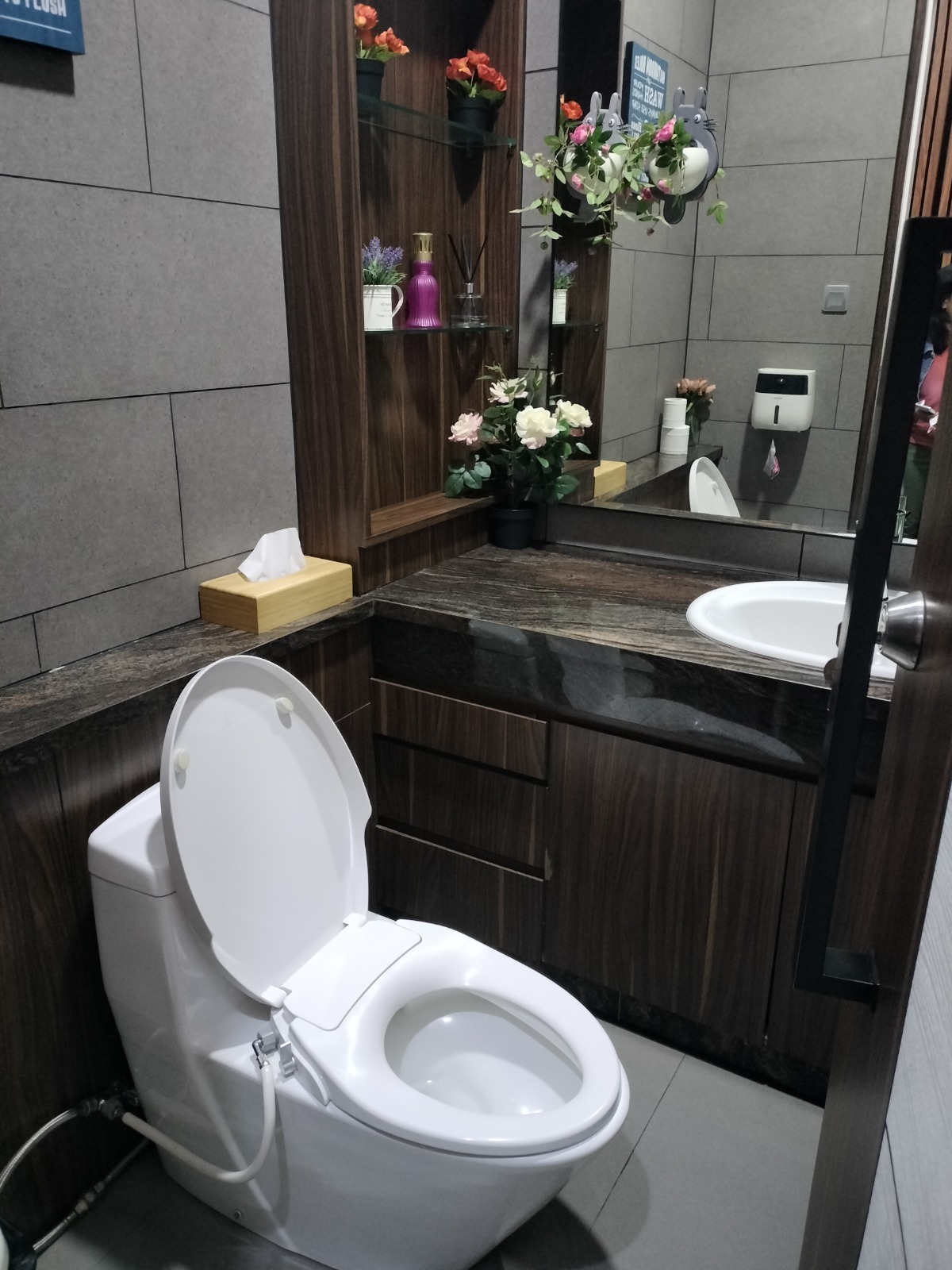 dijual rumah Intercon Kebun Jeruk, Srengseng, Kembangan, Jakarta