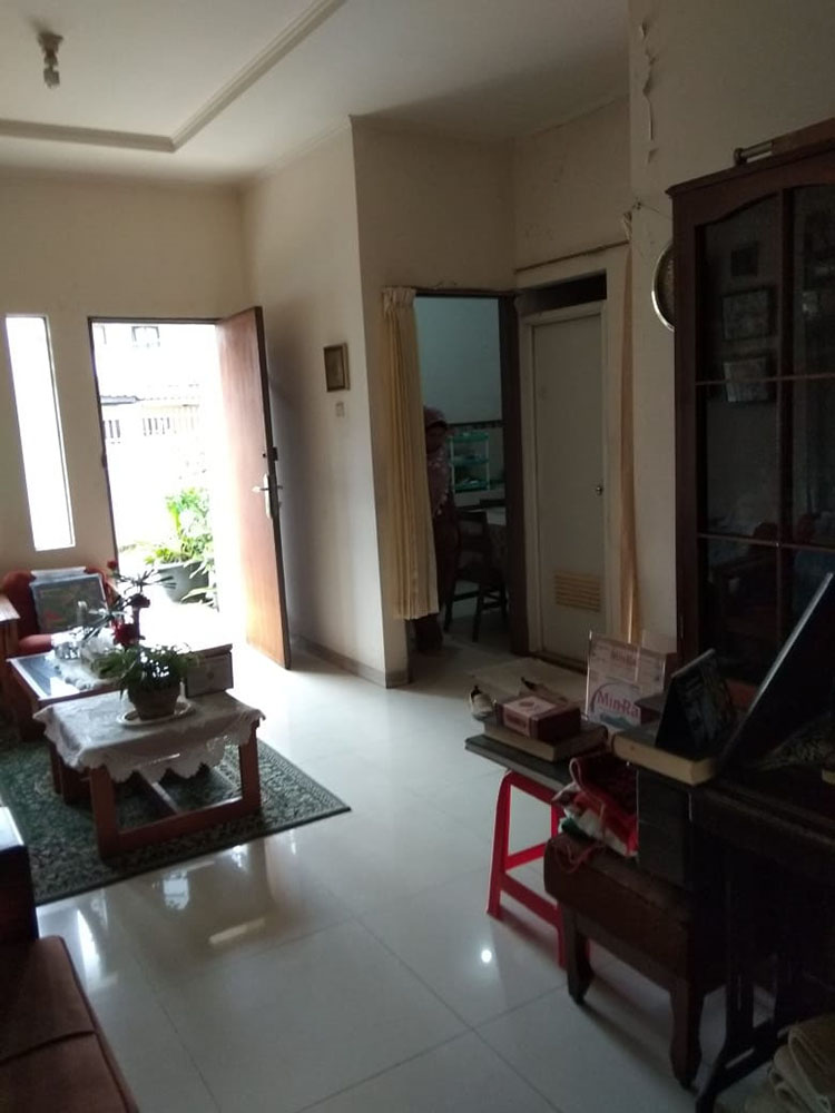 Rumah Minimalis Lingkungan Sejuk dan Asri di Jalan Cigadung Dago