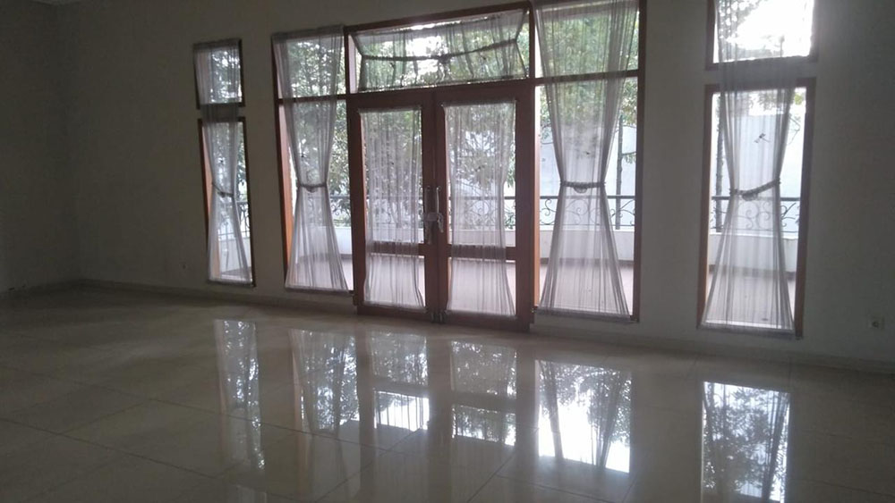 Rumah Mewah Tanah Luas Harga Murah di Sayap Jl. Supratman Bdg