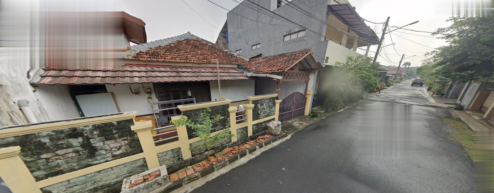 Dijual rumah komplek lama strategis di Pusat BSD, di Pd Jagung