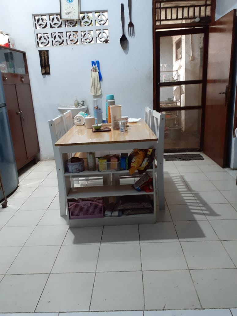 Dijual rumah strategis di Tanjung Barat, Jagakarsa, Jakarta