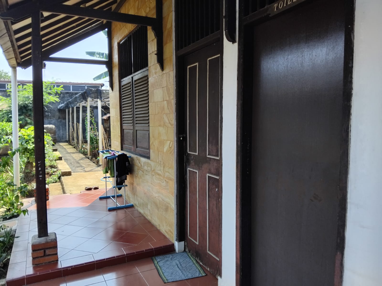 Dijual rumah komplek strategis di Kota Bekasi Jakasampurna