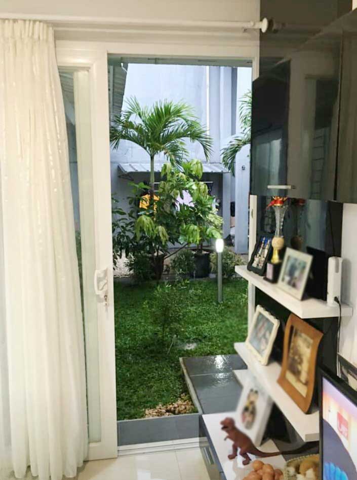 RUMAH DI PERUM PENINSULA BEKASI SELATAN
