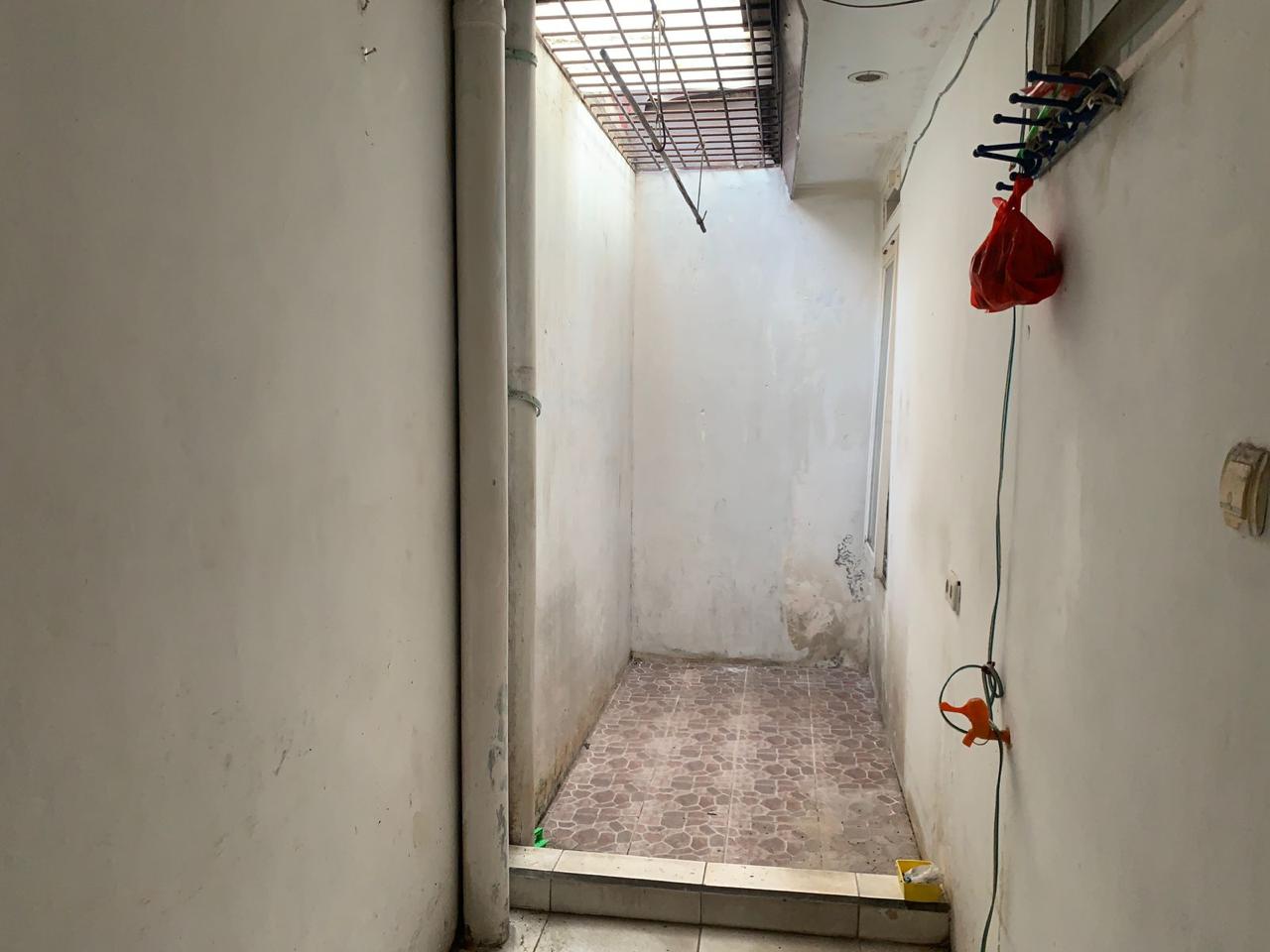 Dijual Cepat Rumah Hook Harga Menarik Di Taman Mangu Indah