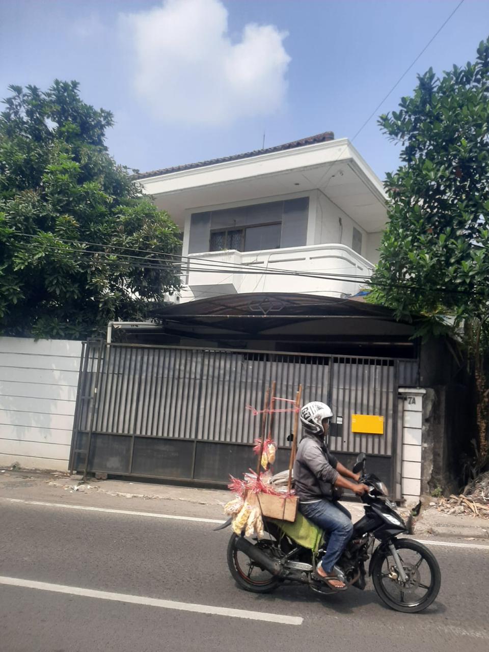Rumah Lebar 20 Meter Super Strategis Pinggir Jalan Terogong Raya