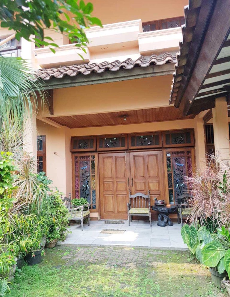 RUMAH DI KRAMAT JATI JAKARTA TIMUR