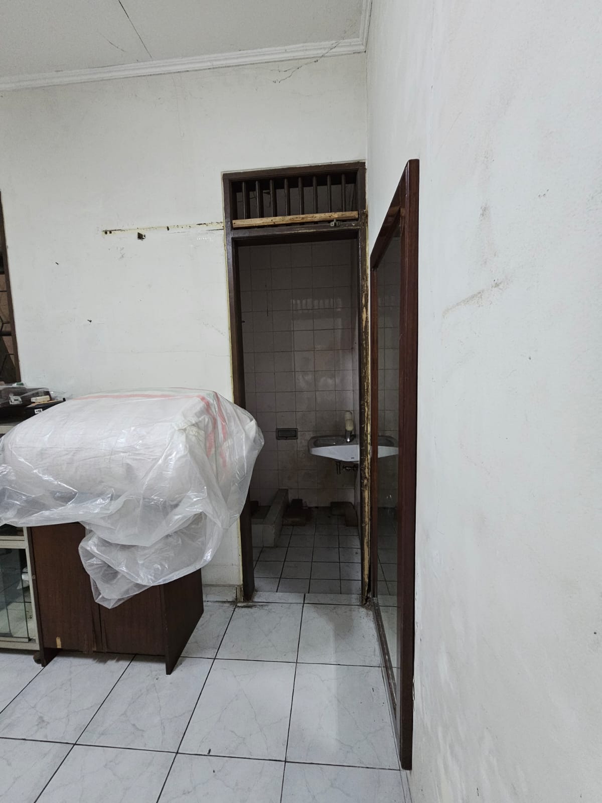 Dijual rumah di Taman Semanan Indah, Semanan, Kalideres, Jakarta