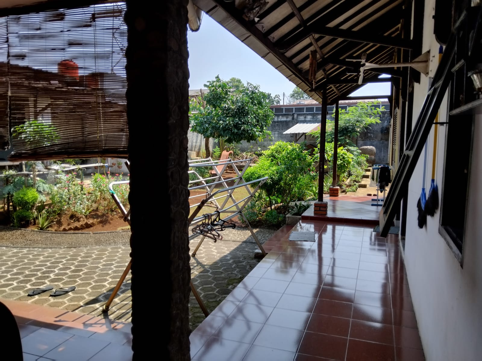 Dijual rumah komplek strategis di Kota Bekasi Jakasampurna