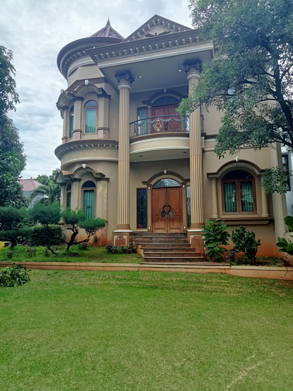 Dijual rumah di Taman Senayan Sektor 9 Bintaro, Pondok Pucung