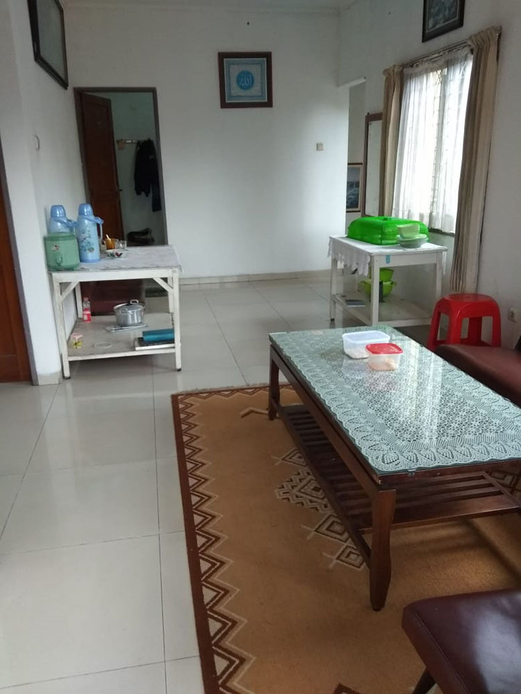 Rumah Minimalis Lingkungan Sejuk dan Asri di Jalan Cigadung Dago