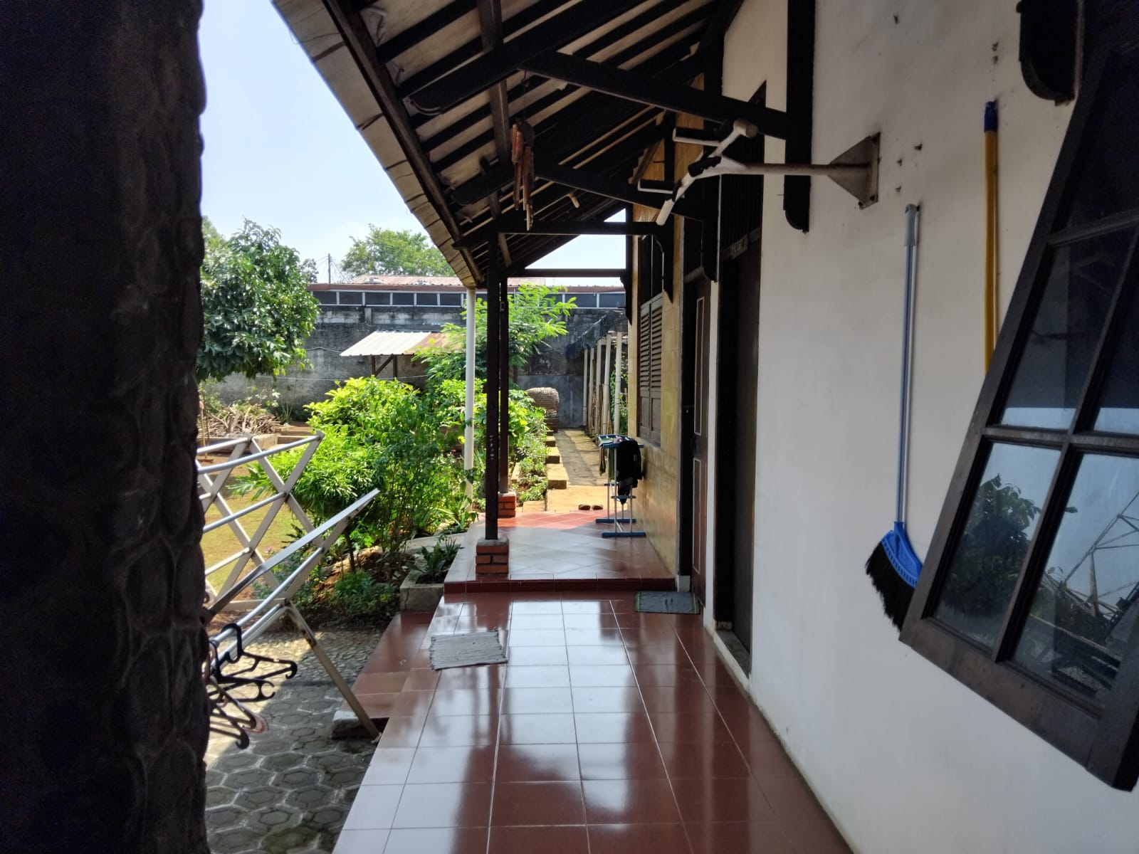 Dijual rumah komplek strategis di Kota Bekasi Jakasampurna