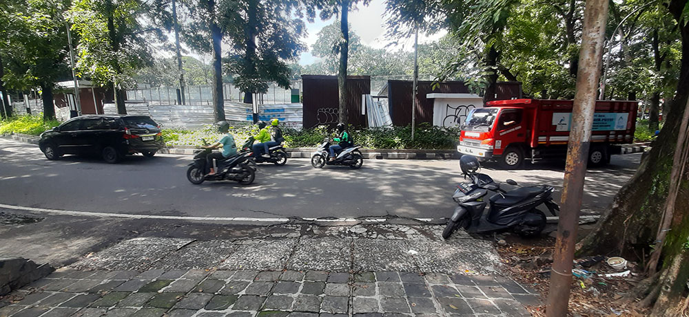 Rumah Mewah Tanah Luas Harga Murah di Sayap Jl. Supratman Bdg