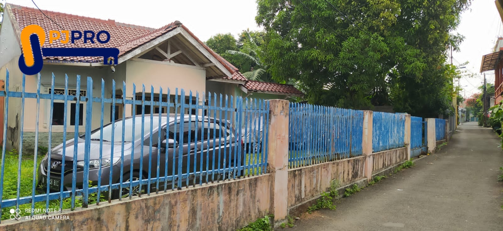 Dijual Rumah Tua Perlu Renovasi Total Hitung Tanah di Kampung Ma