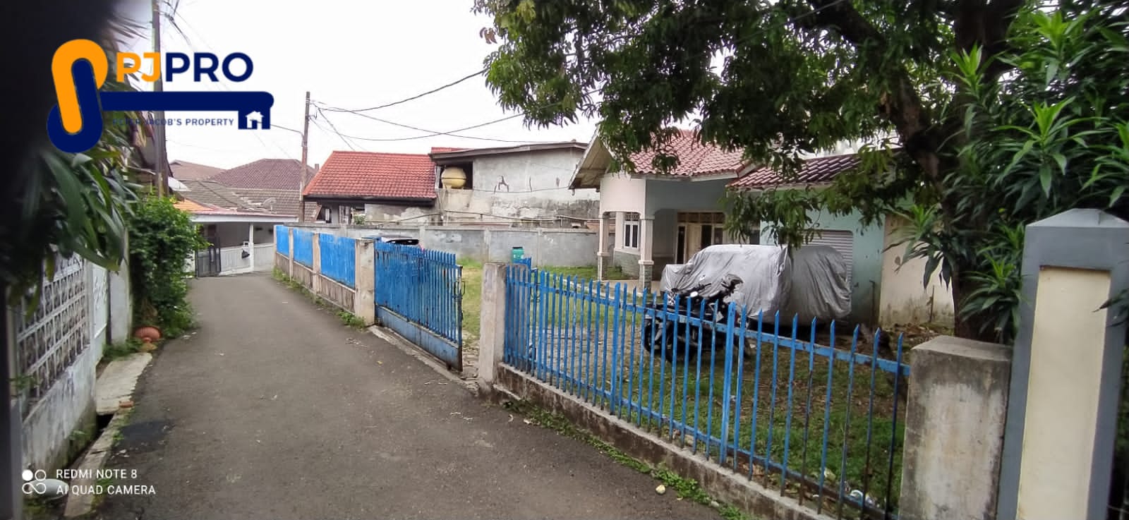 Dijual Rumah Tua Perlu Renovasi Total Hitung Tanah di Kampung Ma