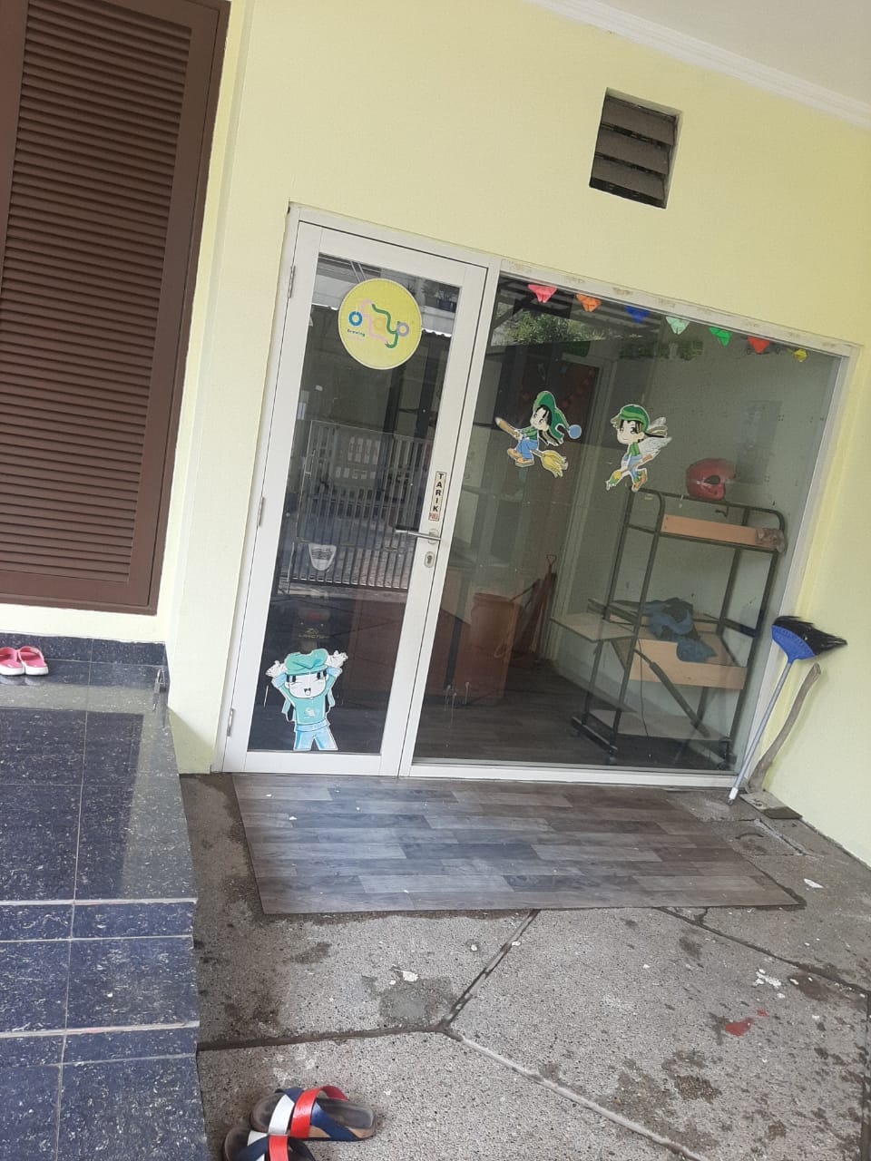 Dijual rumah komplek siap huni di Modernland, Kelapa indah