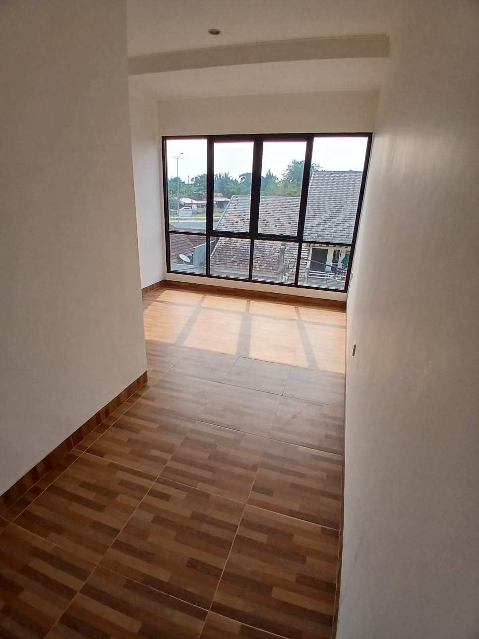 Dijual rumah Baru komplek di Serua, Ciputat, Tangerang Selatan