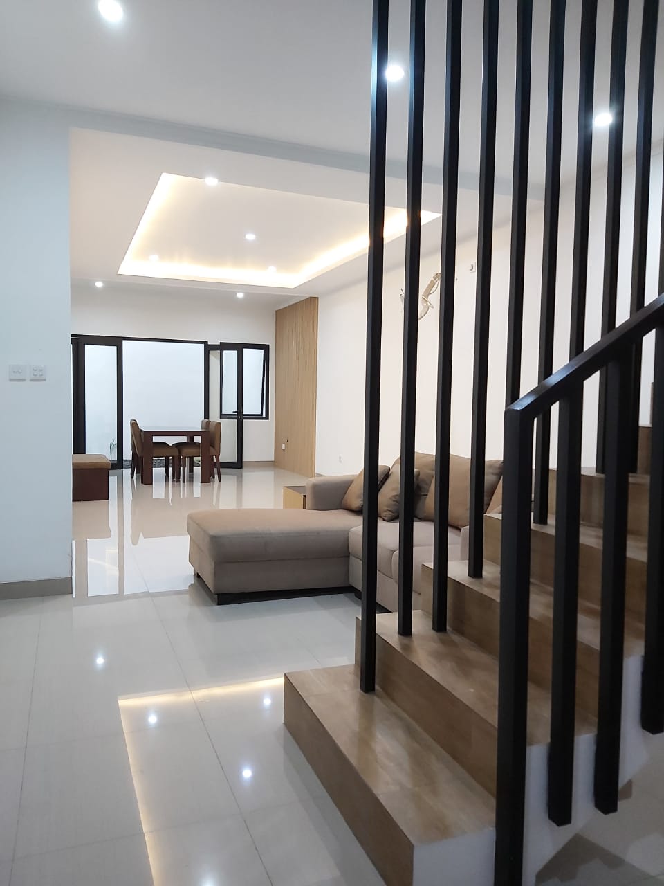 Dijual rumah Baru komplek di Serua, Ciputat, Tangerang Selatan
