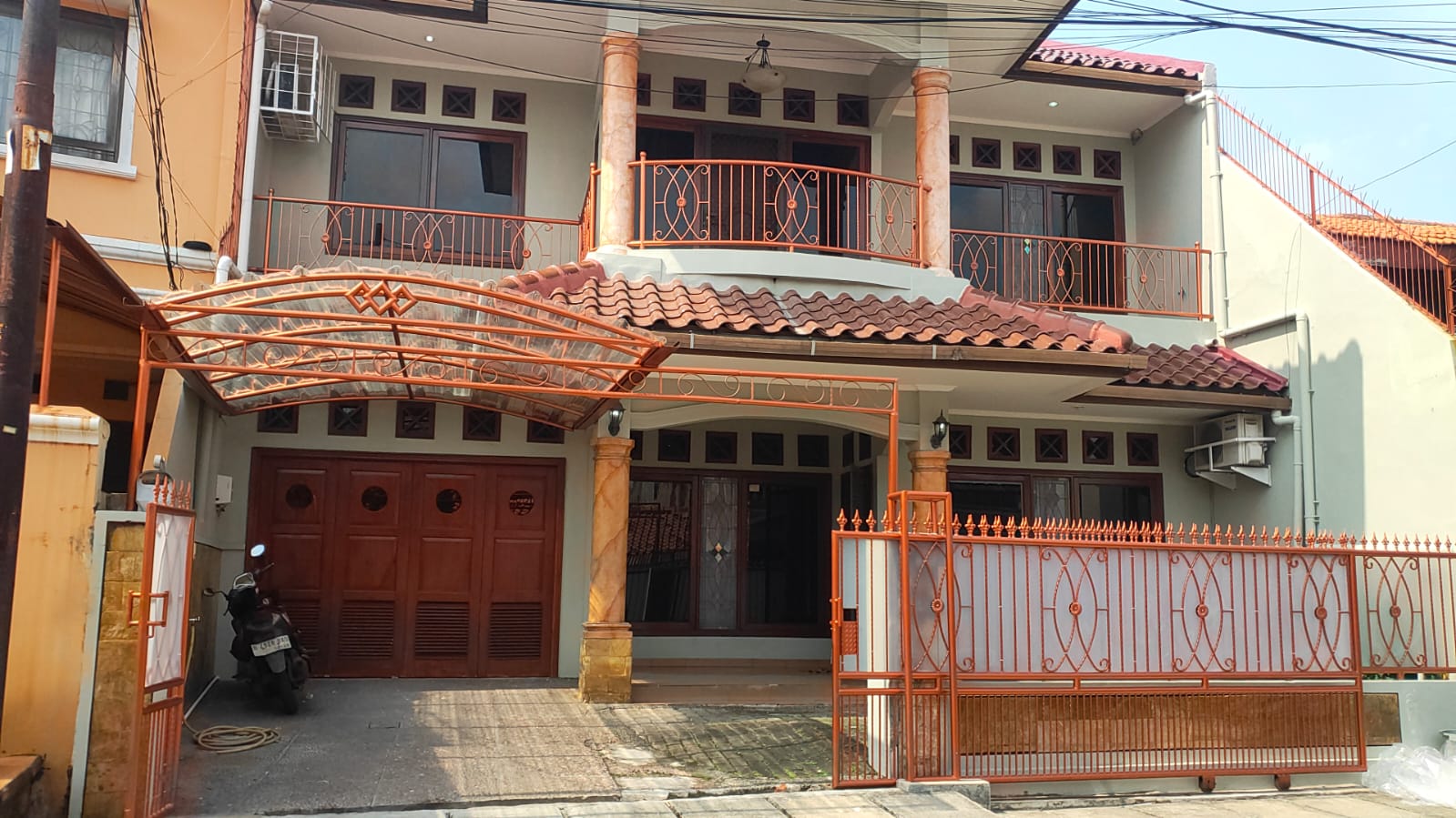 Disewakan rumah komplek di Kayu Putih, Pulo Gadung, Jakarta