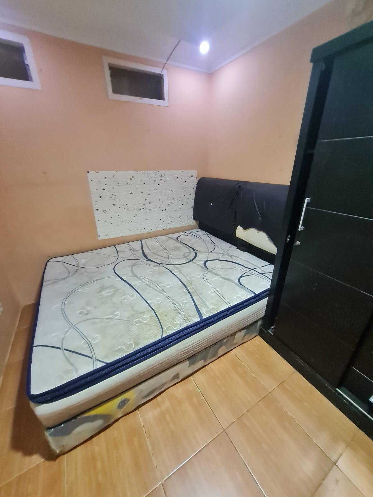 Dijual rumah kost dan kios aktif di Jati Padang, Pasar Minggu
