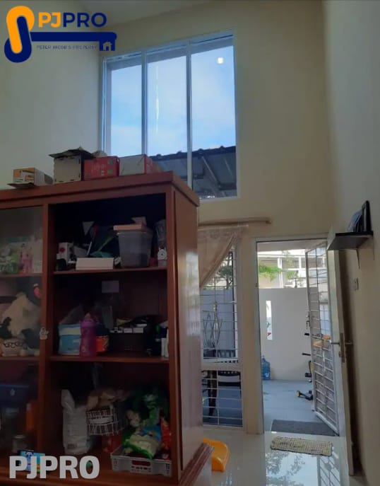 Dijual Rumah Terenovasi Semi Furnished di Grand Mahkota Bekasi