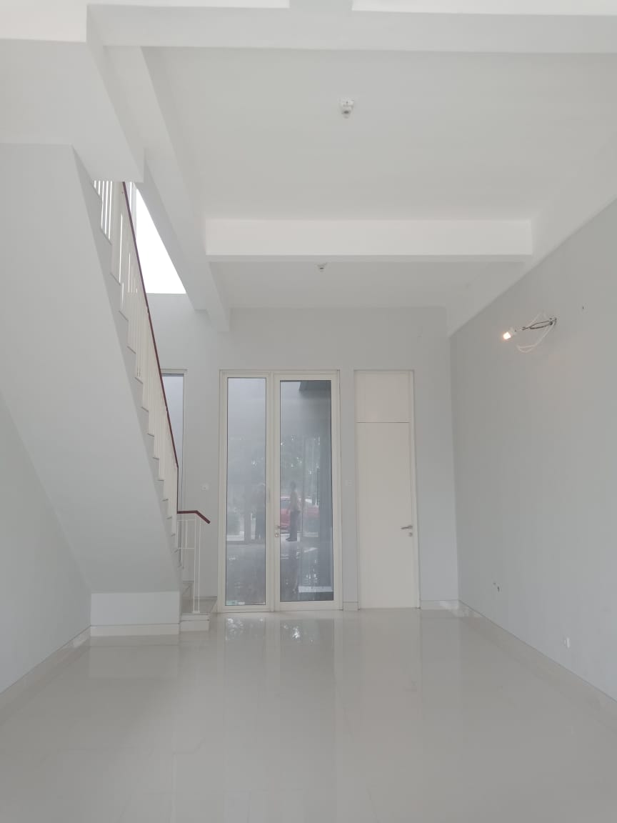 Disewakan Ruko GRAND PAKUWON VICTORIO 2 Lantai ,Surabaya Barat