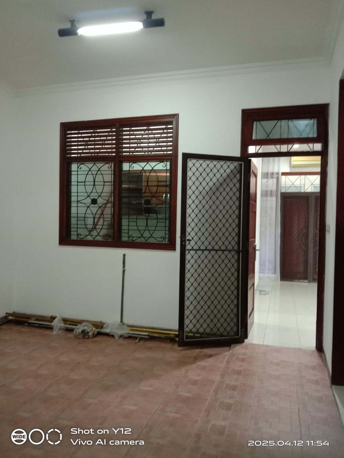 Disewakan rumah komplek di  Kayu Putih, Pulo Gadung, Jakarta