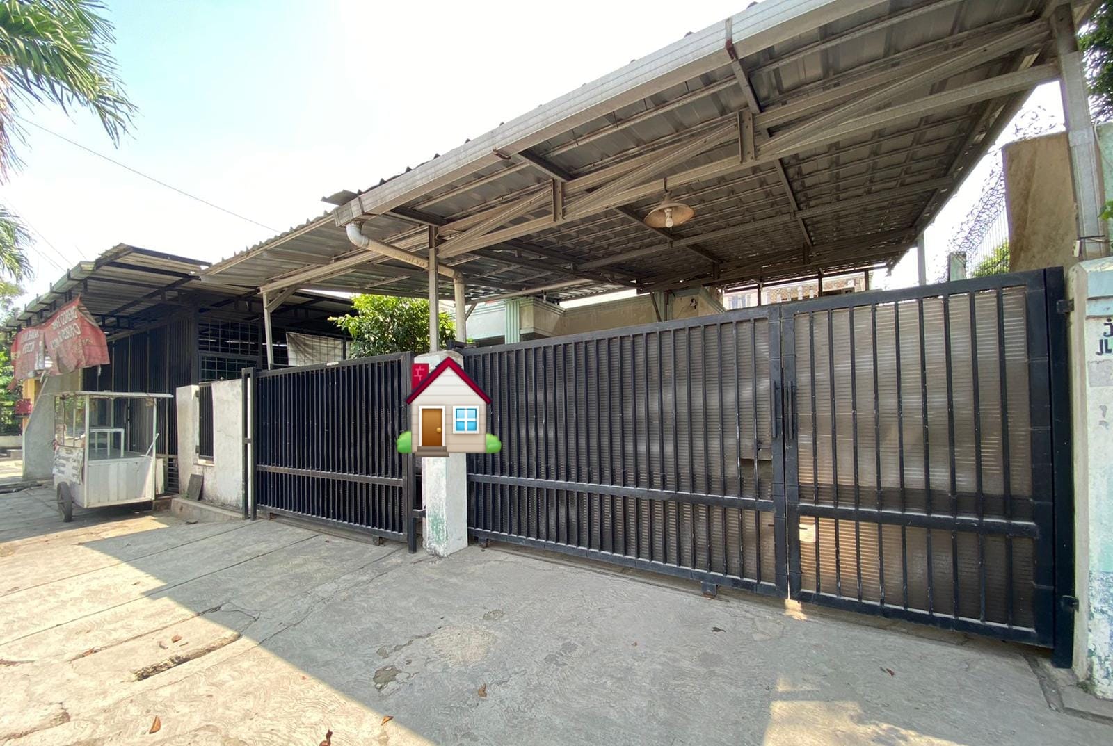 Dijual rumah strategis dekat LRT di Cikunir, Jakasampurna Bekasi