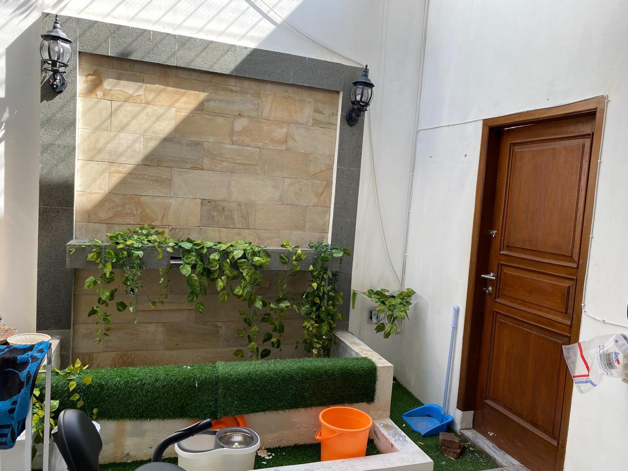 Dijual rumah baru spesial di Matraman, Palmeriam, Jakarta Timur