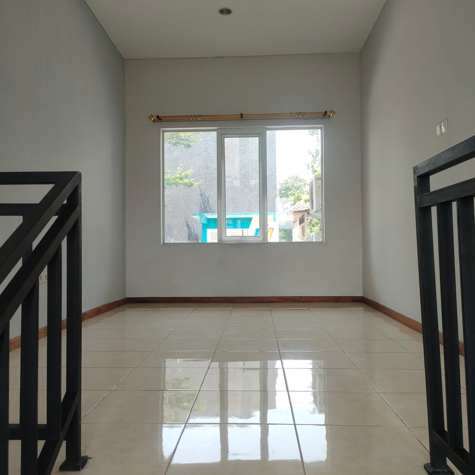 Dijual rumah cluster 3 unit di Ciputat Timur, Cempaka Putih