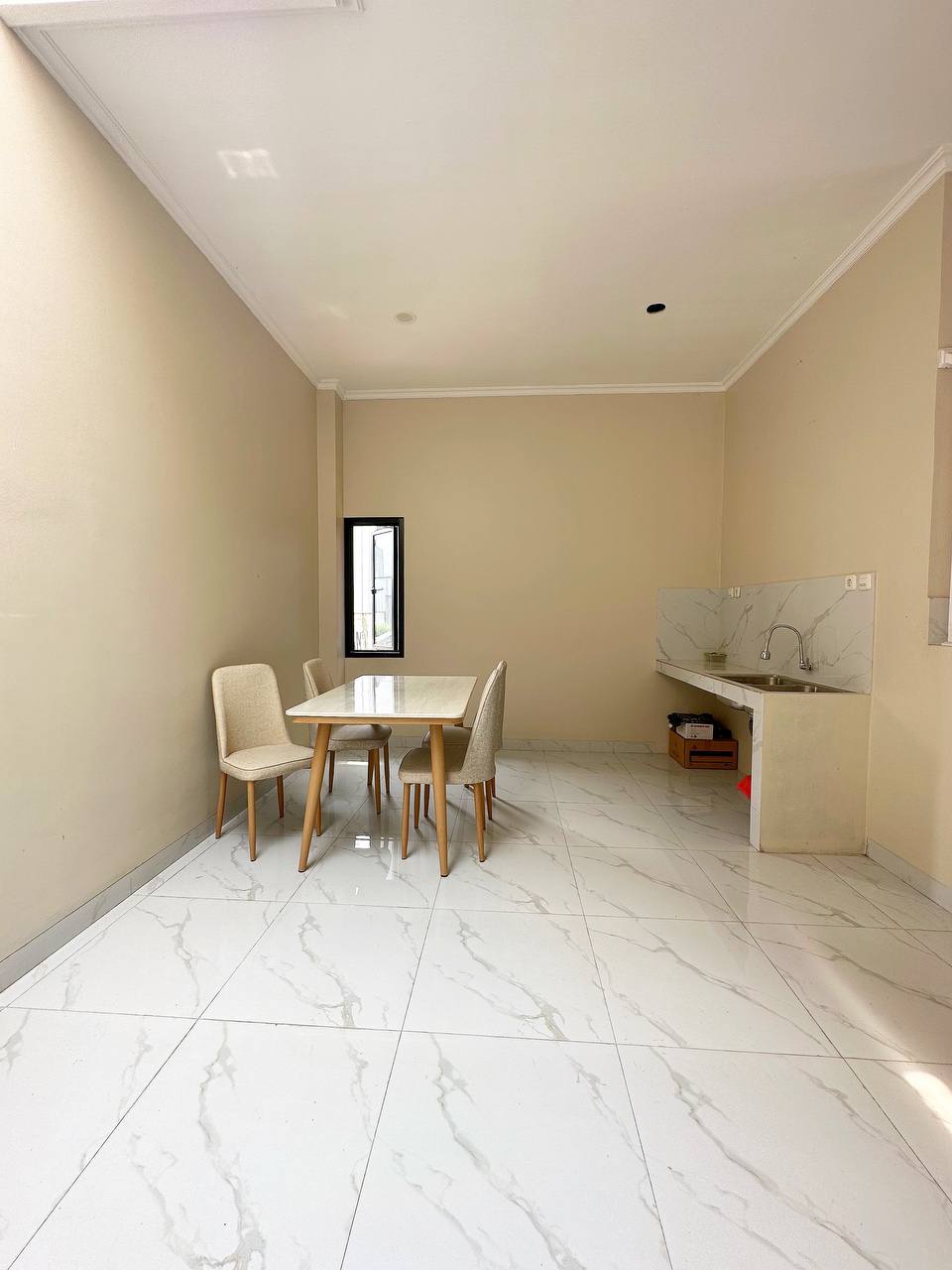 Di jual rumah murah dekat st lrt cikunir